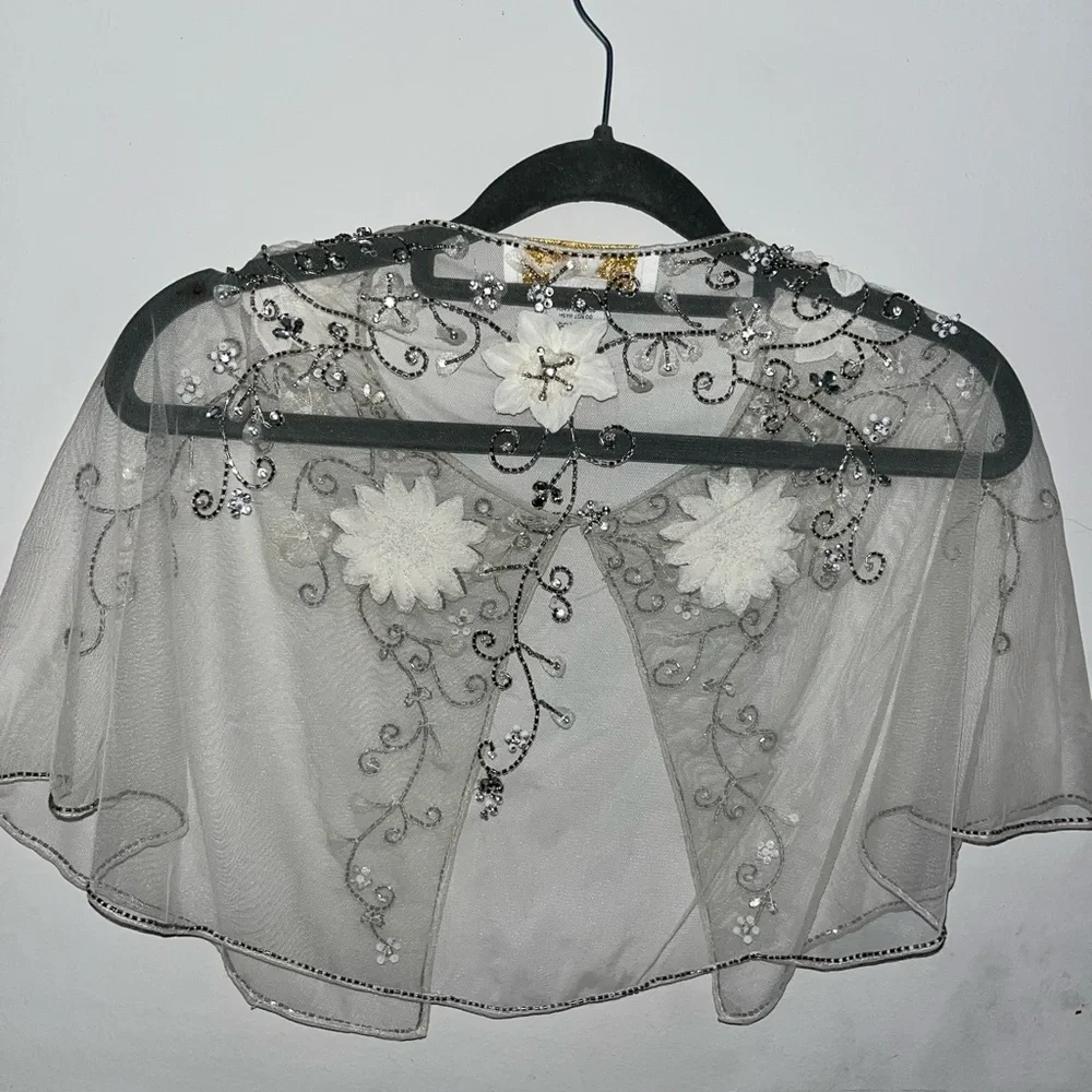 BHLDN Floral Embroidered Sheer Cape - Picture 5 of 7